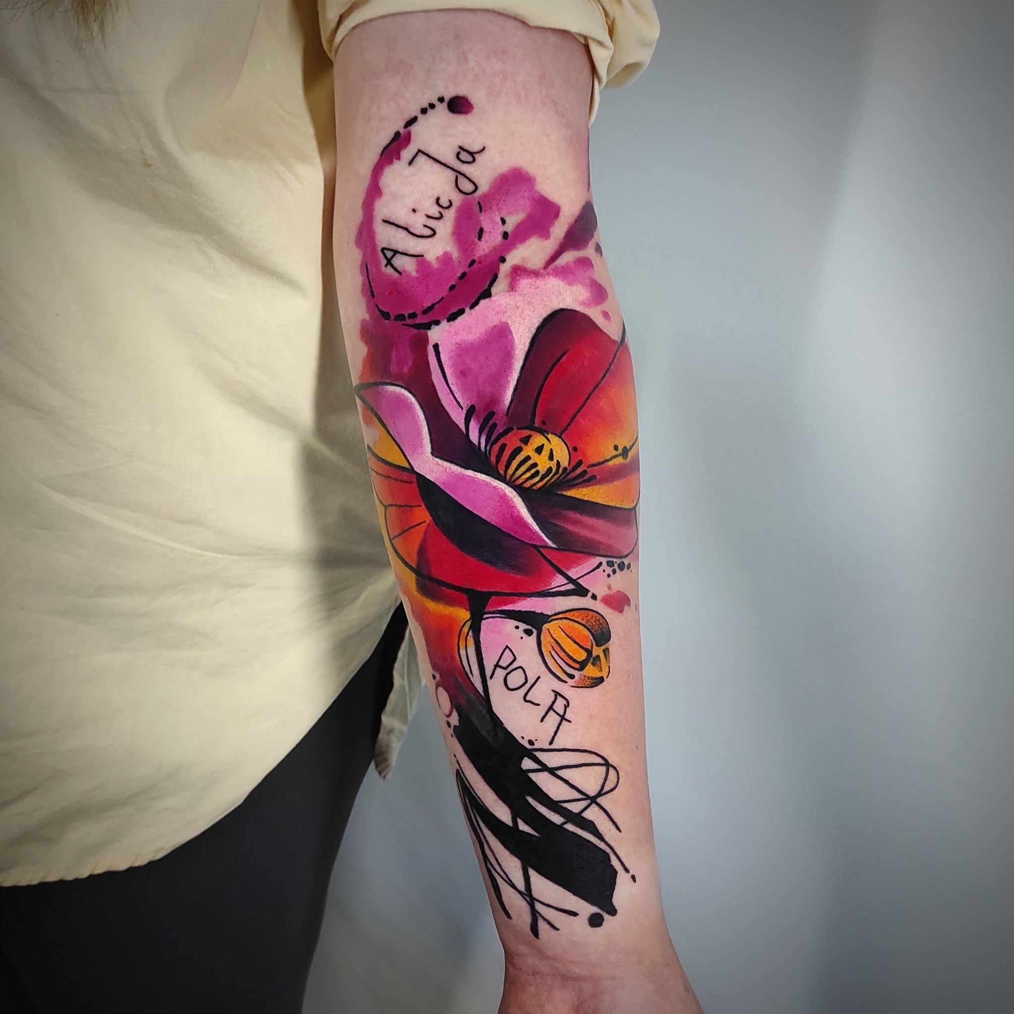Kolorowy tatuaż kwiat abstrakcyjny - DINKZ ART